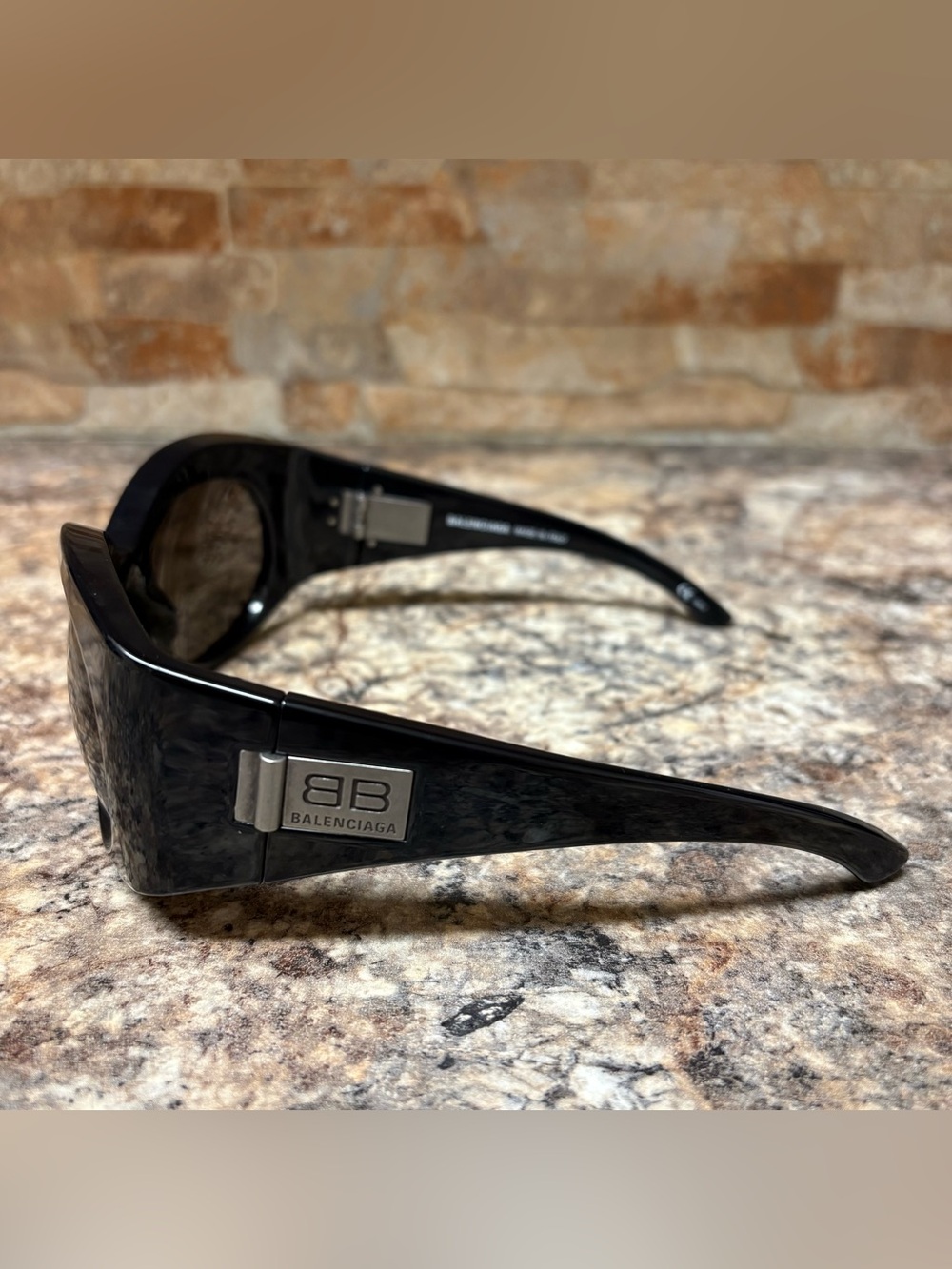 Balenciaga BB0189S Bold Round BB Logo Sunglasses - Picture 3 of 9